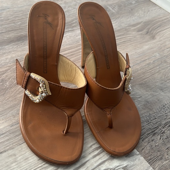 Giuseppe Zanotti Shoes - Giuseppe Zanotti chestnut mule heels women’s size 9
